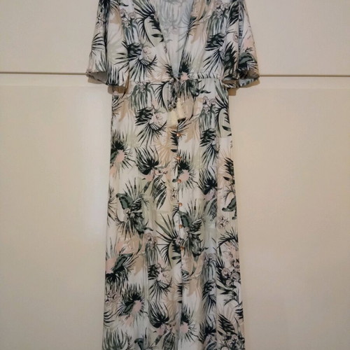 Somedays Lovin Coastal Roaming Maxi Dress like new, V neckline, tropical print