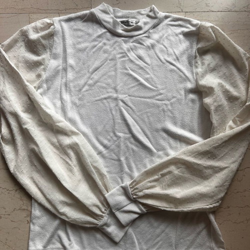 White Stradivarius blouse size XL like new with chiffon sleeves
