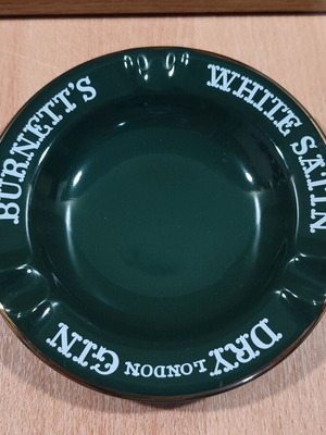 Burnett's Dry Gin ceramic ashtray like new