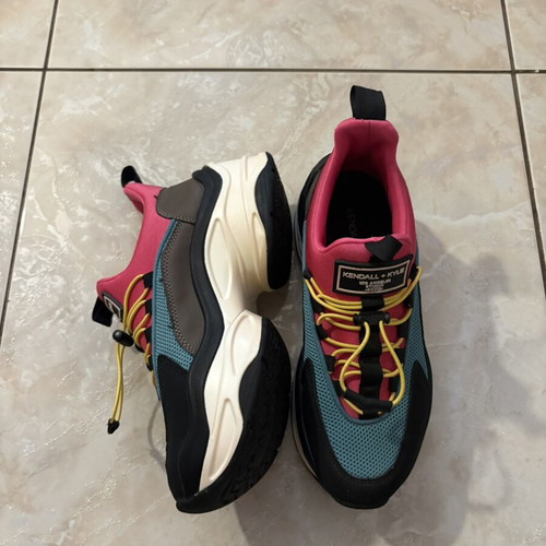 Kendall + Kylie Chunky Sneakers like new, multicolor, size 38