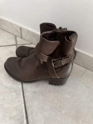 Zara brown boots like new, size 37