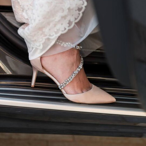 Badgley Mischka bridal shoes size 39 like new, pink sandals