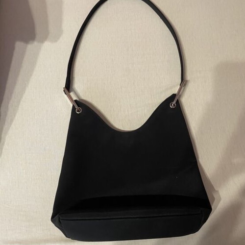 Black Shoulder Bag like new, minimalist 90s style hobo