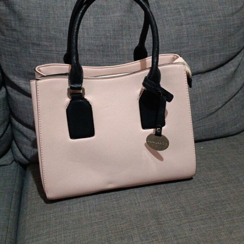 Medium size pink-black handbag like new