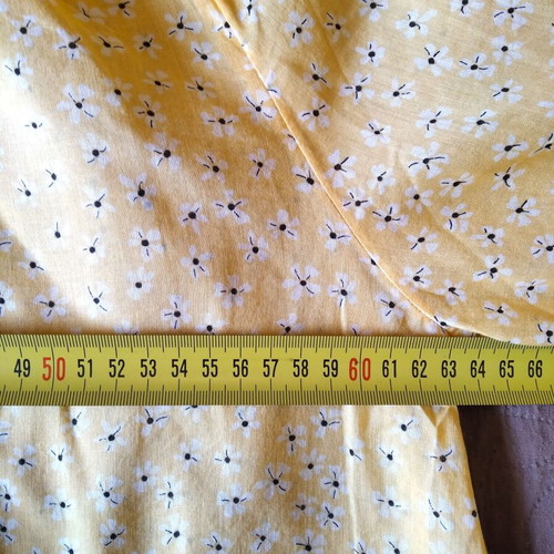 Mango women's set with beige pants and yellow top