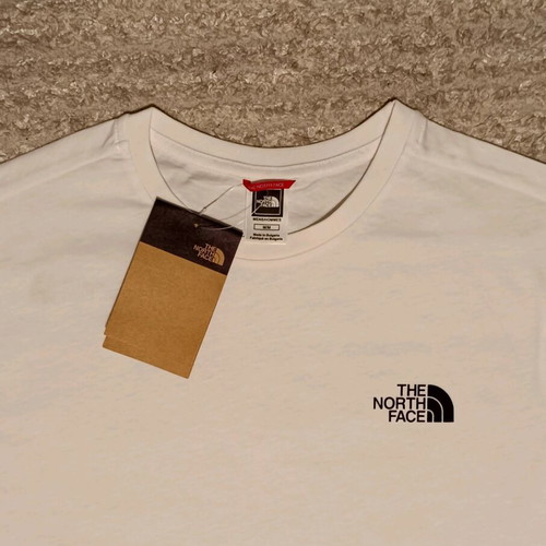 The North Face men's t-shirt new, size medium, white