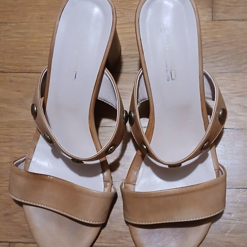 Carad leather women's mules size 36 like new, beige and brown