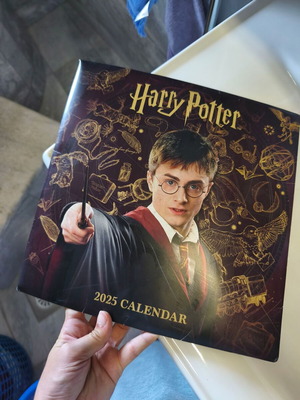 Harry Potter 2025 calendar like new