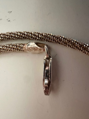 Silver necklace like new, 41 cm length