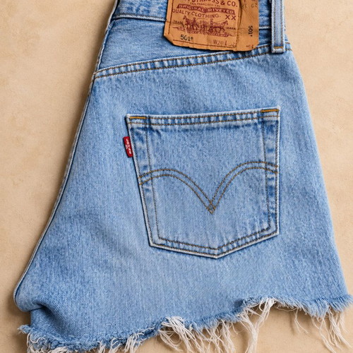 Levi's 501 Original Denim Shorts W29 like new, light blue, high waist