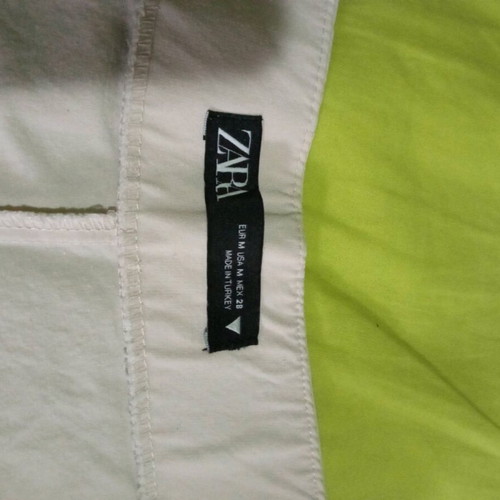 White Zara pants like new, size M
