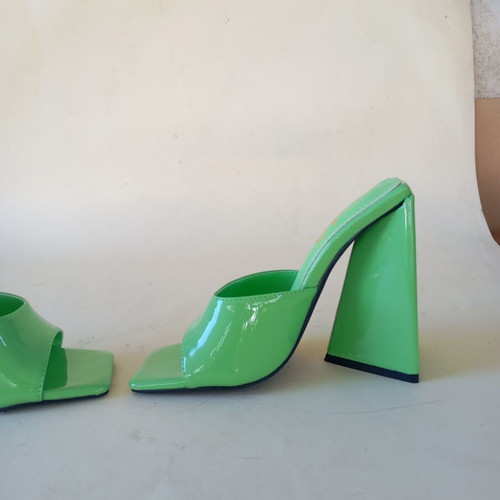 Mules green, new, size 36, patent leather