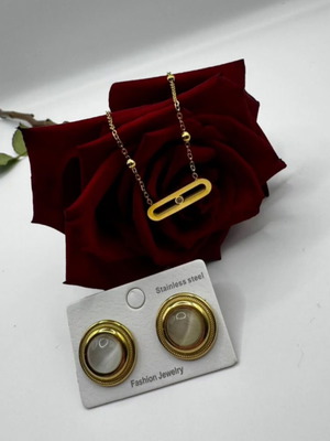 Jewelry set new, gold color, stainless steel earrings and necklace