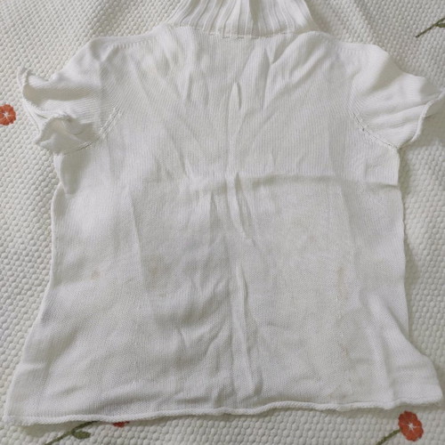 Basic white knitted top one size in excellent condition