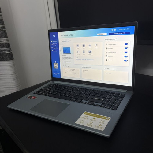 Asus Vivobook Go 15 E1504F laptop used, Ryzen 5 7520U, 16GB RAM, 512GB SSD