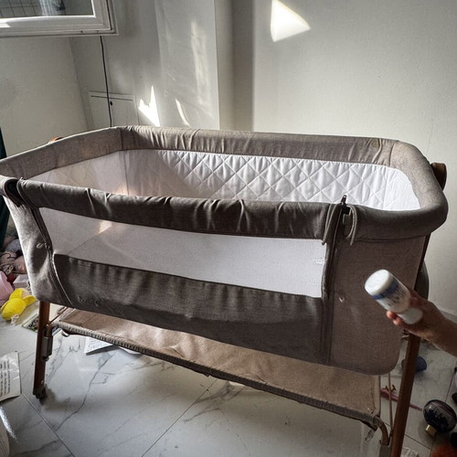 Chipolino Sweet Dreams bedside crib used with mattress and wheels