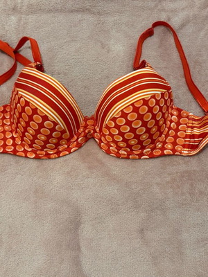 Bra 75B like new, multicolored with internal padding