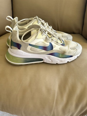 Nike Air 720 React αθλητικά παπούτσια μεταχειρισμένα, πολύχρωμα, μέγεθος 44