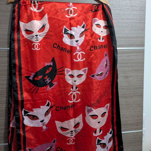 Red satin scarf with cat pattern used