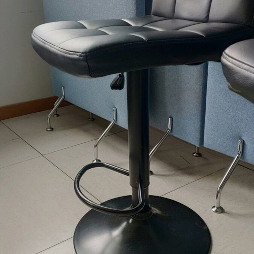Bar stools like new, set of 2 pieces