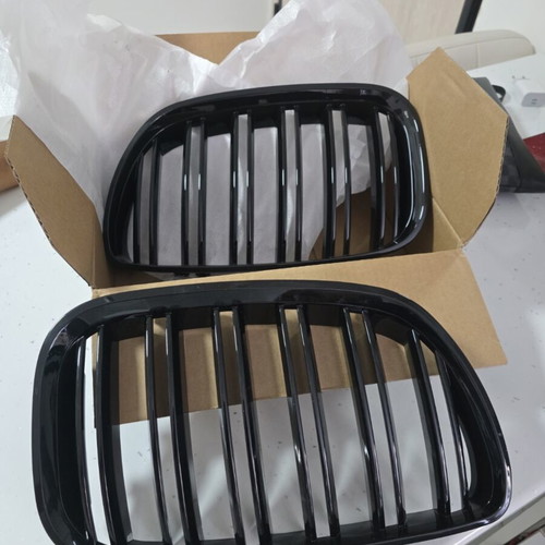 BMW X5 E53 Facelift Kidney Grilles set Glossy Black new