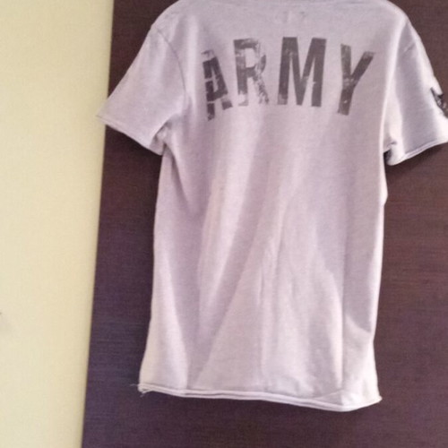 Zara men's t shirt size M gray like new