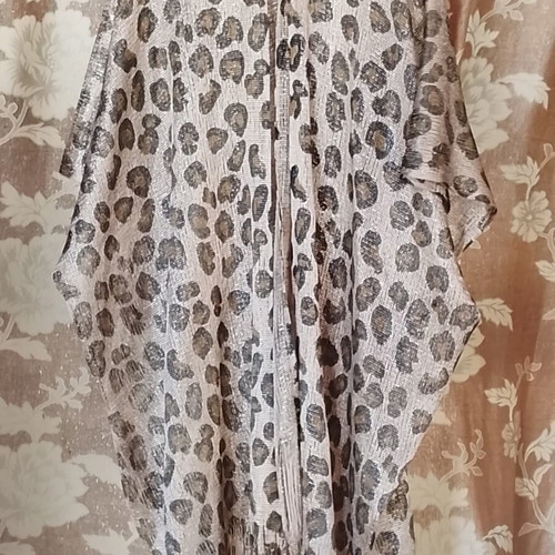 Metallic leopard kimono with fringes, one size
