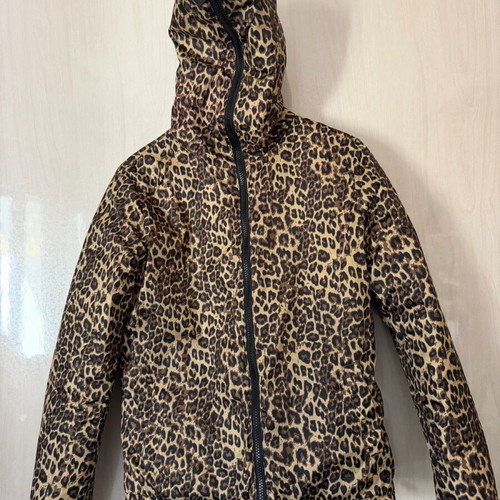 Reversible jacket like new, thin and warm, size S, black and beige