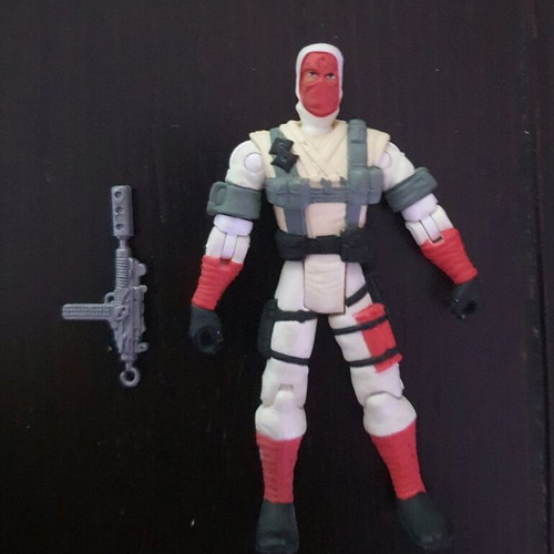 Storm Shadow(v7) GI Joe figure used with accessories, 2001