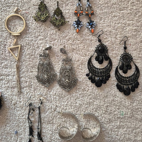 Various hanging earrings used, pack