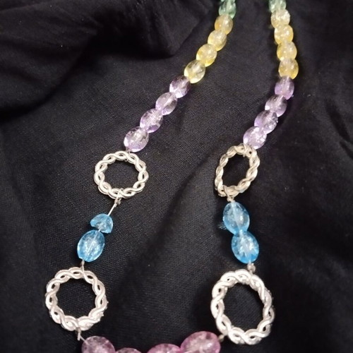 Modern necklace slightly used