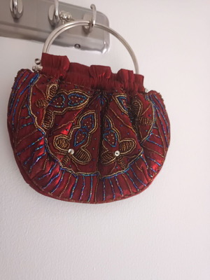 Women's hand bag new, burgundy with embroidered design and sequins