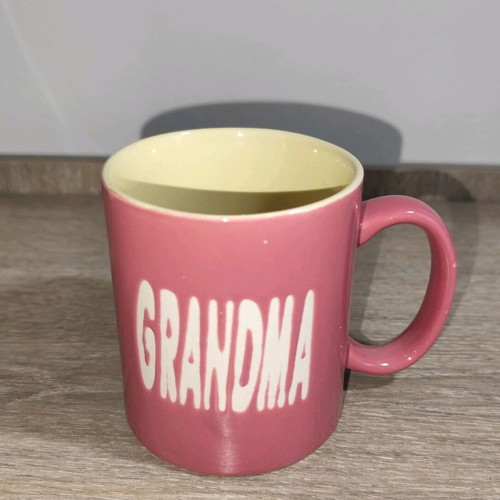 Mug with Grandma logo new