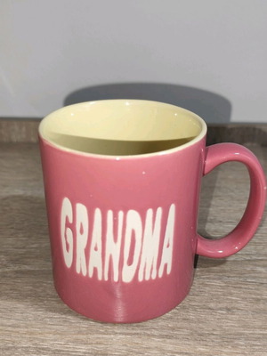 Mug with Grandma logo new