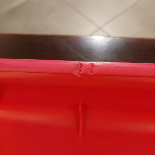 IKEA laptop stand like new, fuchsia color