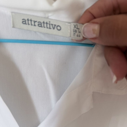 Attrattivo white short-sleeve shirt XL