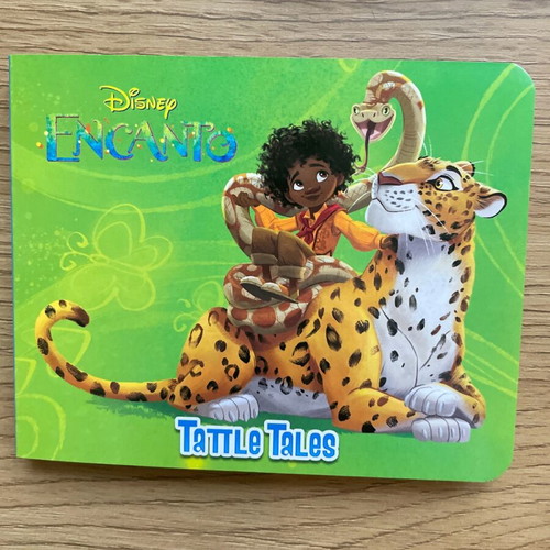 Disney Encanto Tattle Tales playset brand new with 4 figures and book