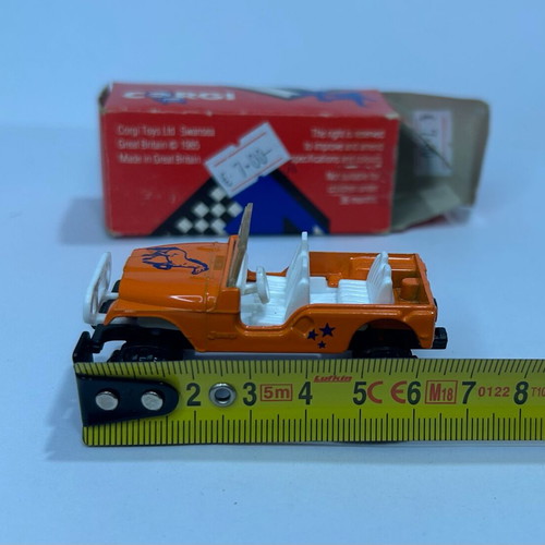 Corgi 1985 4x4 Jeep new