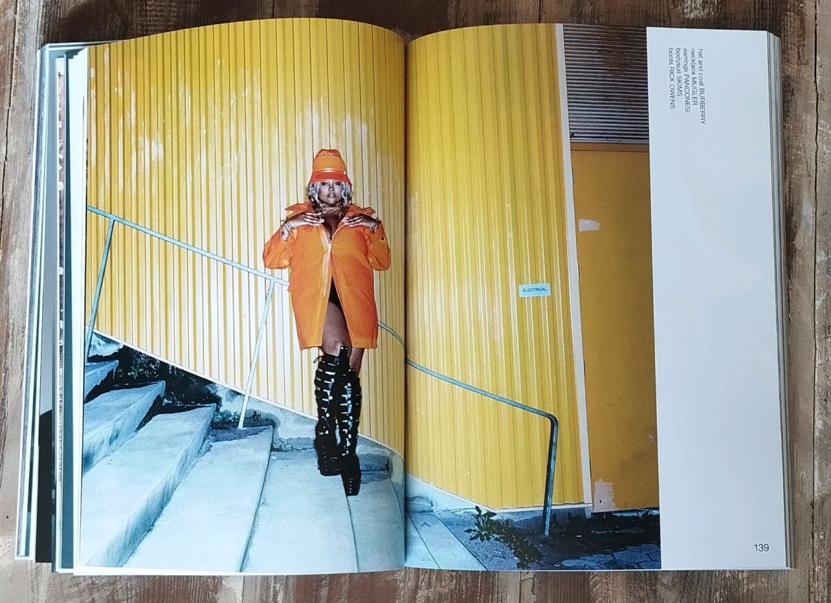 032C Magazine #39 Summer 2021 like new - € 80,00 - Vendora.cy