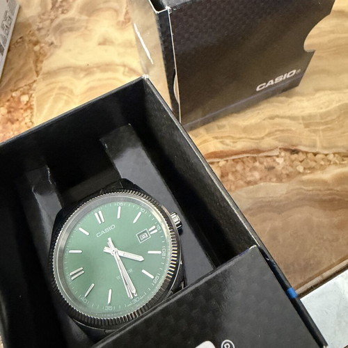 Casio men's watch like new