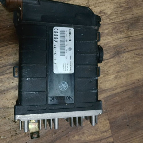 Bosch Engine Computer 0261200792 for Audi B4 used