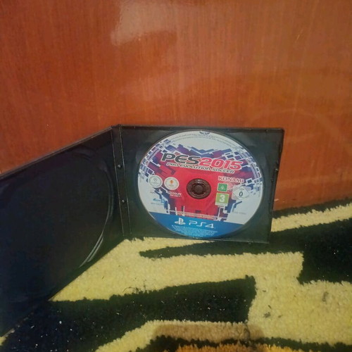 PES 2016 used, disc only for PlayStation 4