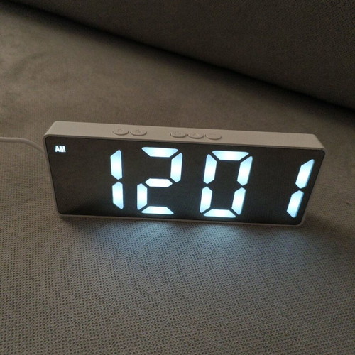 Mirror clock alarm clock like new with USB cable or battery power