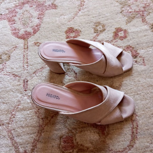 Shoes beige suede used, size 37, platform sandals