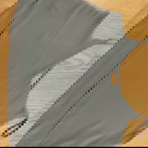 Χακί σατέν φανελάκι φαρδιά γραμμή.