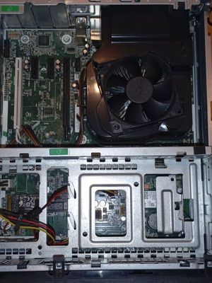 HP 800G4 SFF Desktop like new with WiFi and Intel i5-8500