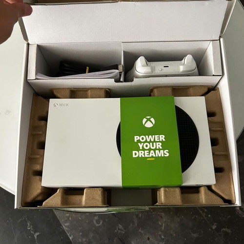 Xbox Series S 512GB κονσόλα, σχεδόν καινούρια, με κουτί