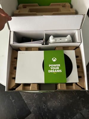 Xbox Series S 512GB κονσόλα, σχεδόν καινούρια, με κουτί