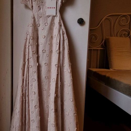 Karavan Giovanna Dress new with tags, beige, size Large