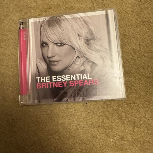 The Essential Britney Spears 2CD like new